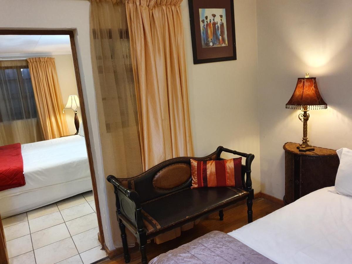 7Th Street Guesthouse Johannesburg Bagian luar foto