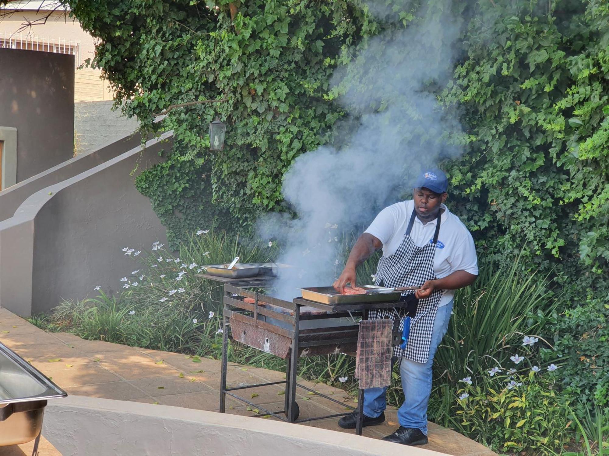 7Th Street Guesthouse Johannesburg Bagian luar foto