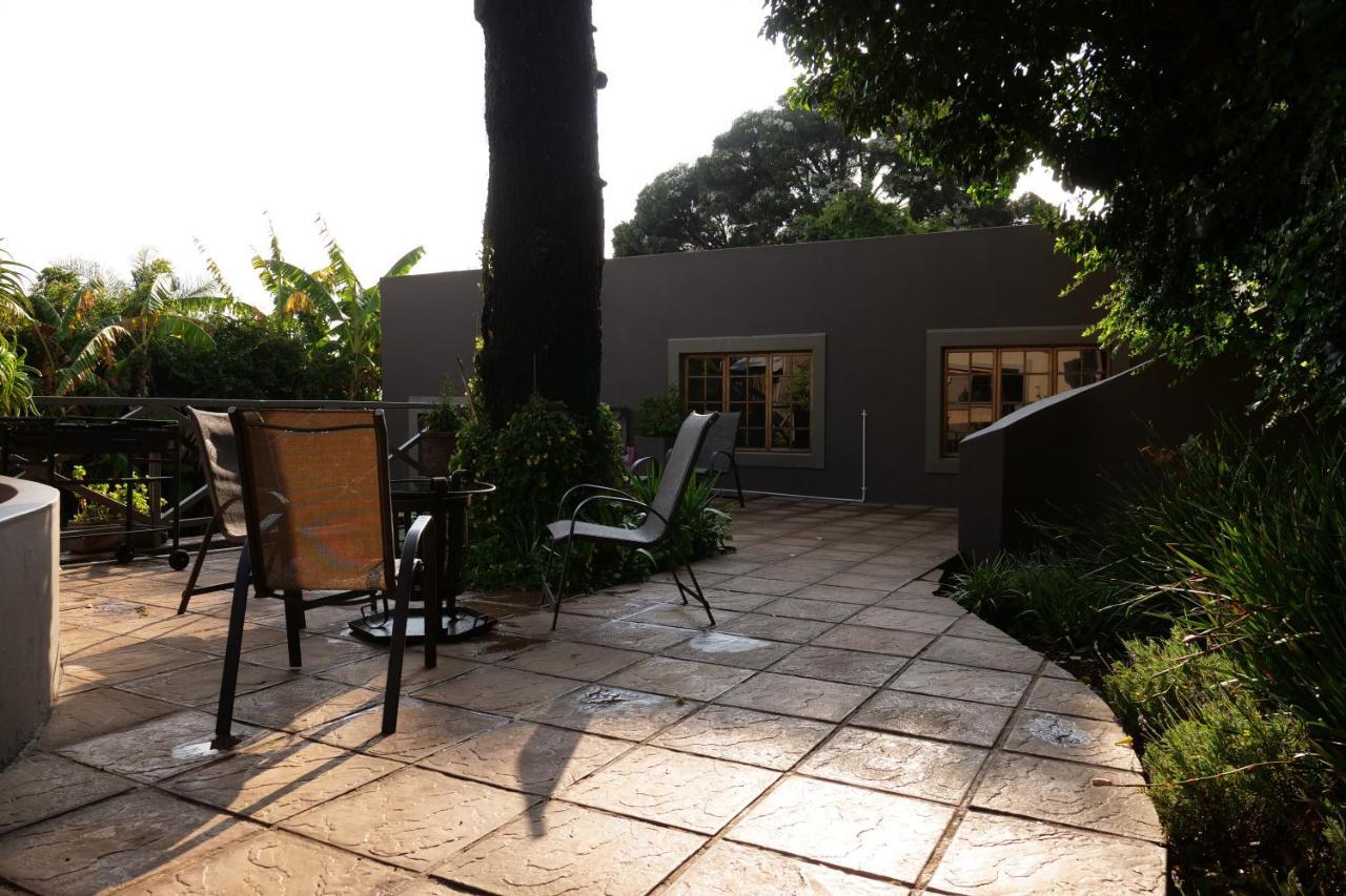 7Th Street Guesthouse Johannesburg Bagian luar foto