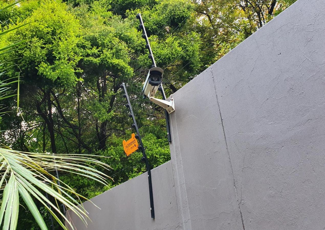 7Th Street Guesthouse Johannesburg Bagian luar foto