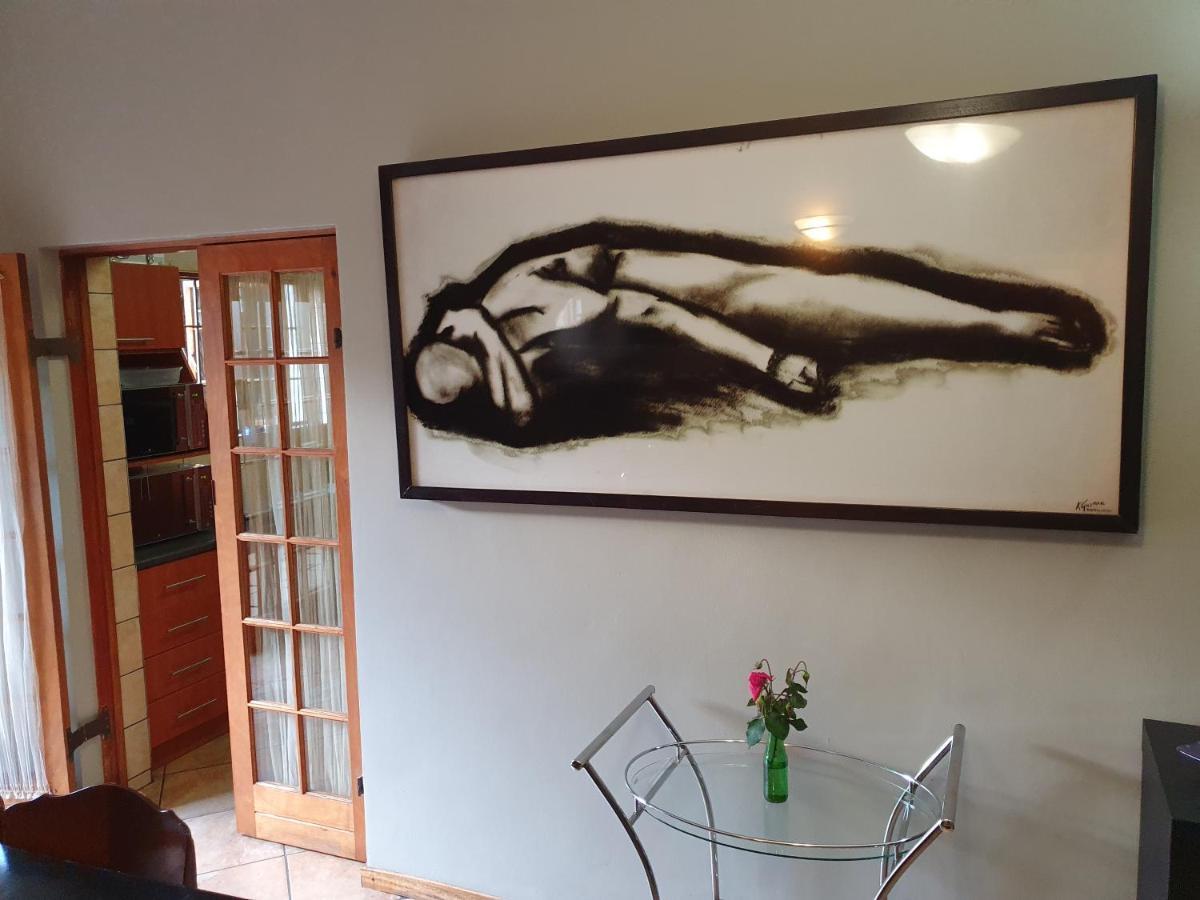 7Th Street Guesthouse Johannesburg Bagian luar foto