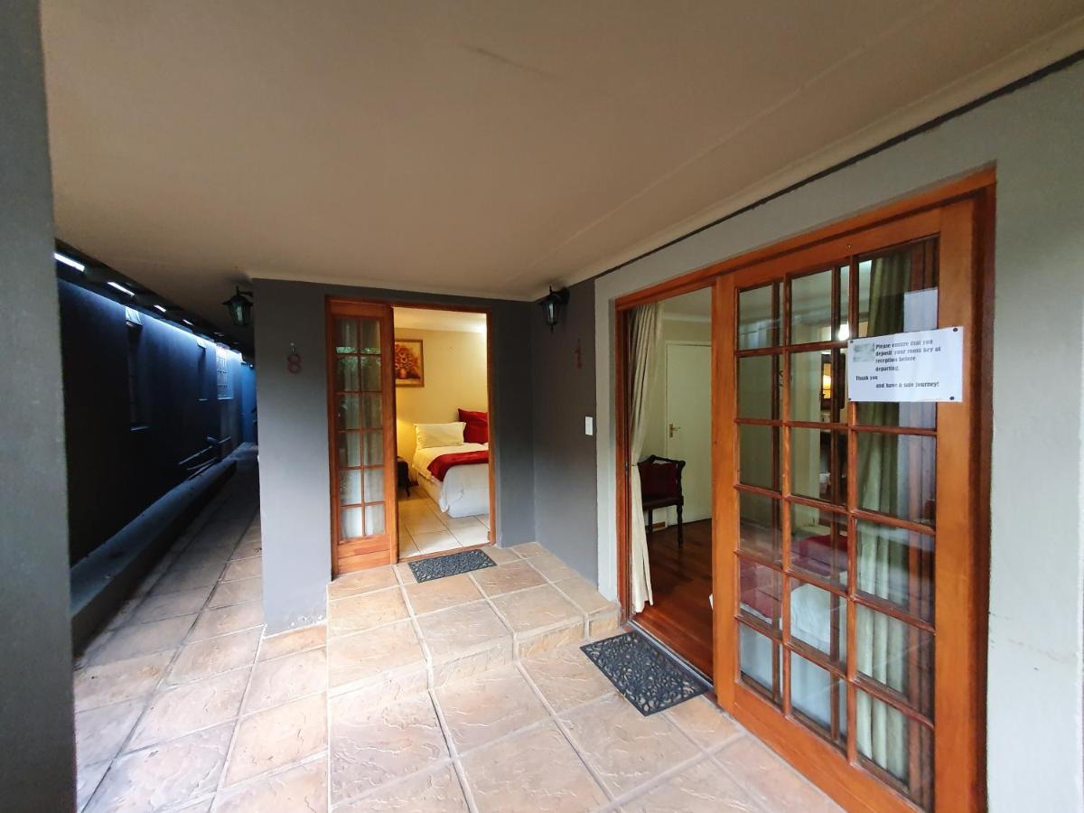 7Th Street Guesthouse Johannesburg Bagian luar foto